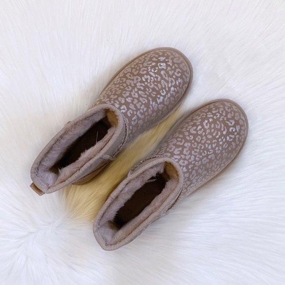 UGG Classic Mini Snow Leopard Boots In Amphora - Picture 3 of 8